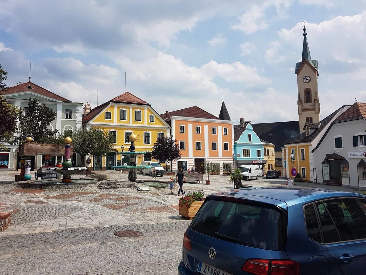 Stadt Pub Zwettl Exterior photo